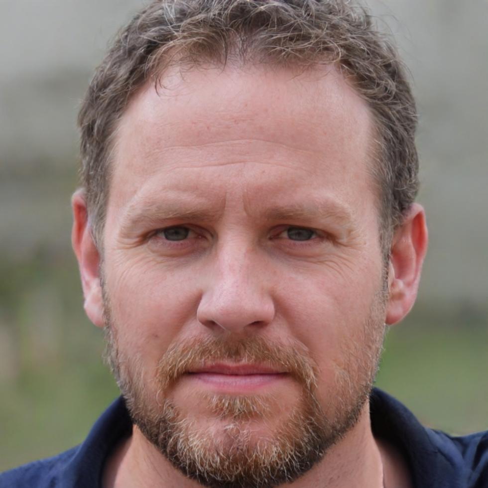 Gregor Steinbach, Gründer und Finanzanalyst bei leonevata